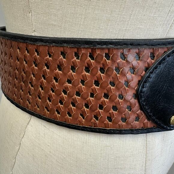 Justin Boots basketweave tooled leather western belt size 42 gold tone buckle - Picture 9 of 14